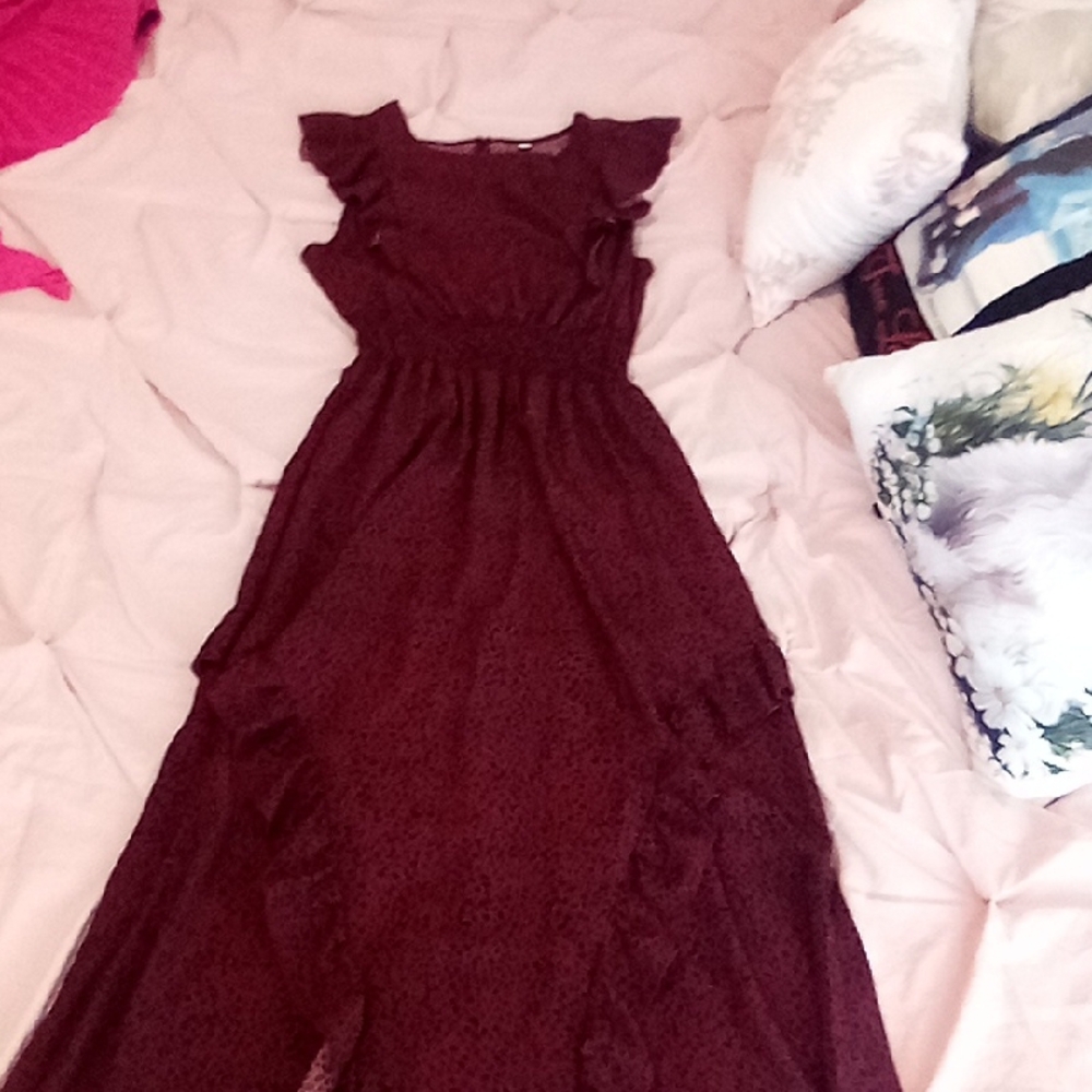 Elegant Burgundy Ruffle Dress
